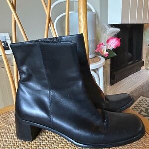 Coach Black Heeled Boots with Block Heel and Side Zipper
